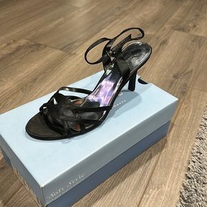 New Heeled Sandal